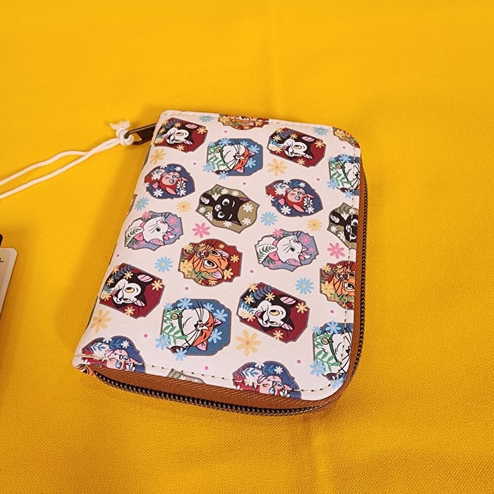 Loungefly Disney Cats Flower Portrait AOP Marie Figaro Dinah Zip Wallet NEW - Picture 8 of 12